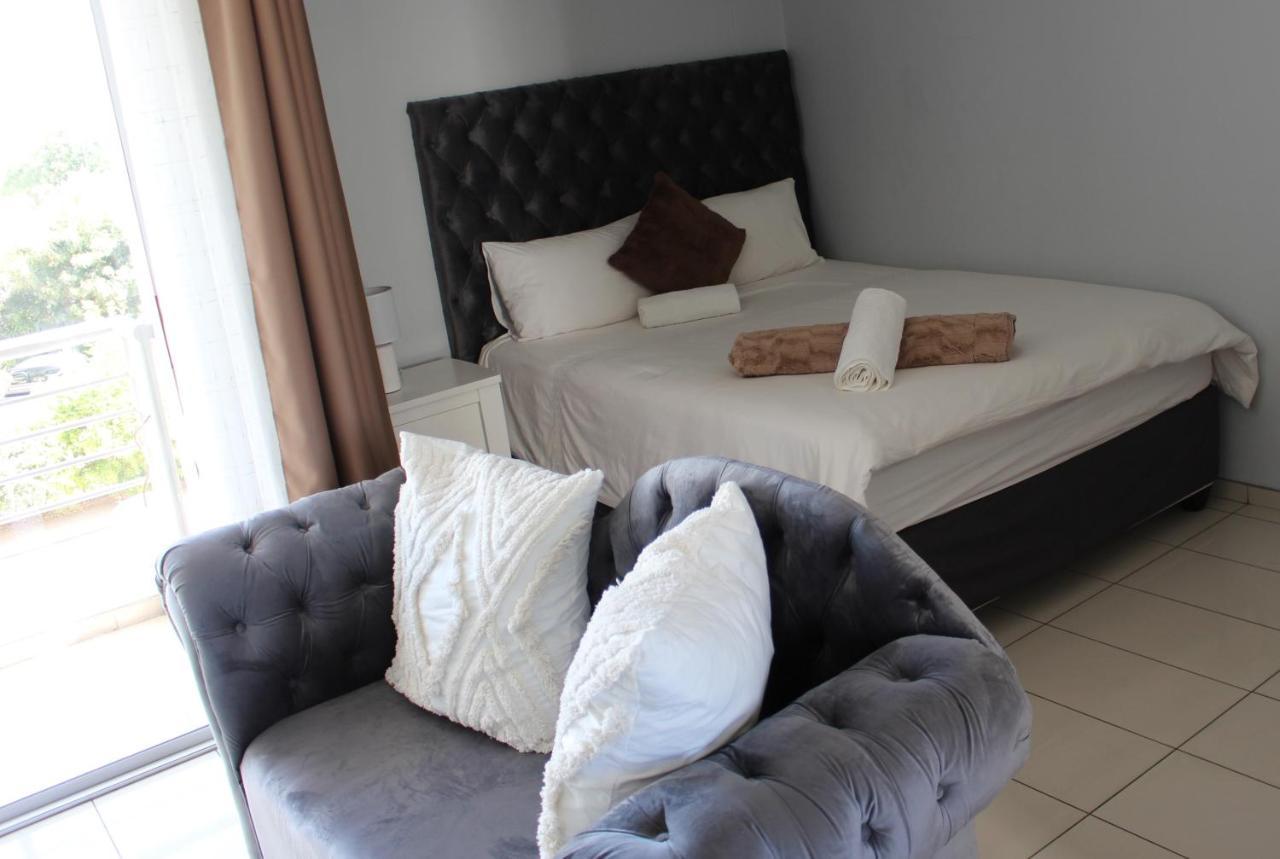 Abigail'S Studio Apartment @ Trift Tower Windhoek Exterior foto
