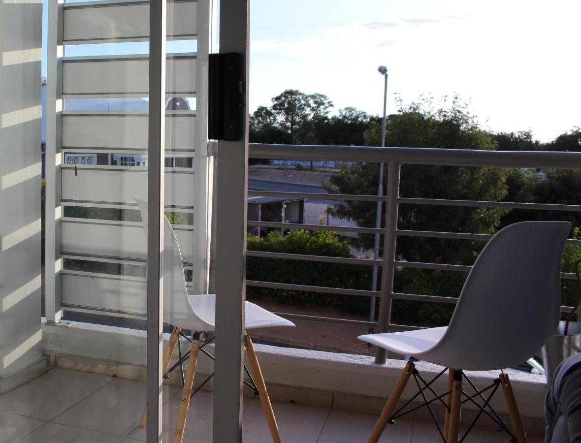 Abigail'S Studio Apartment @ Trift Tower Windhoek Exterior foto